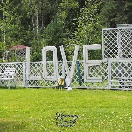 Kamienny Dworek 3* Kamień