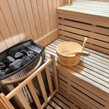 Kamienny Dworek ホテル 3*